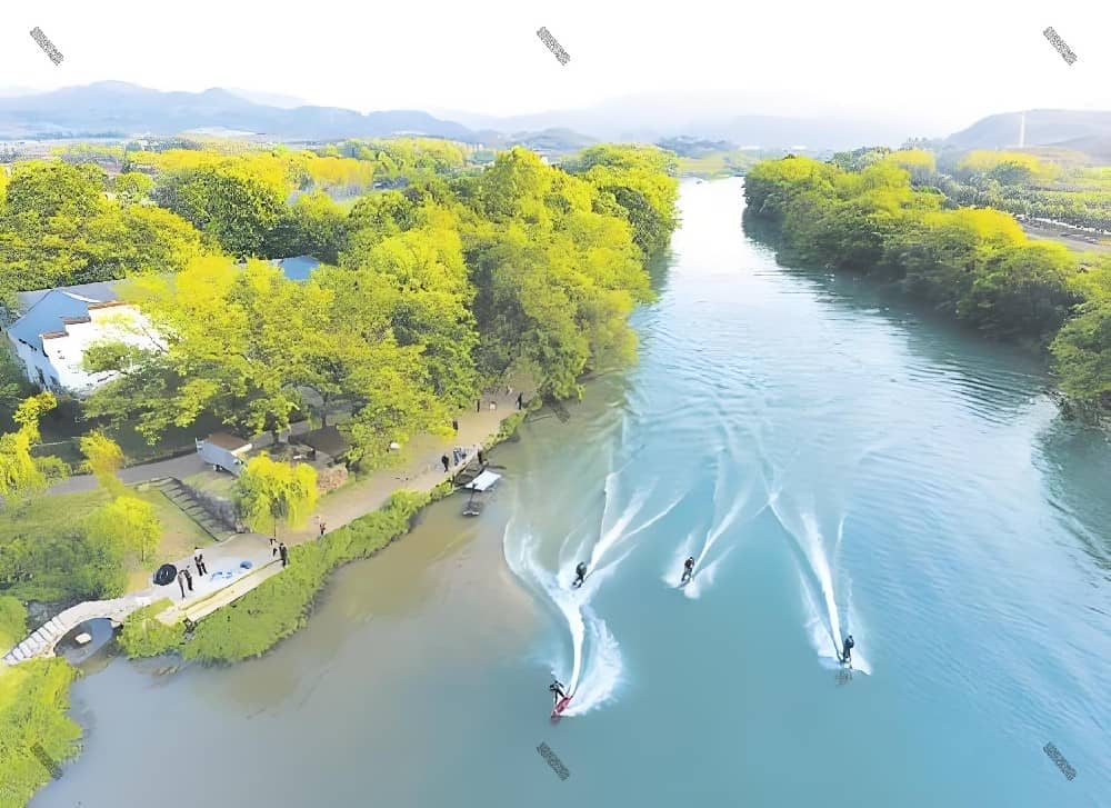 Functions and Characteristics of Rescue Equipment for Different Water Areas