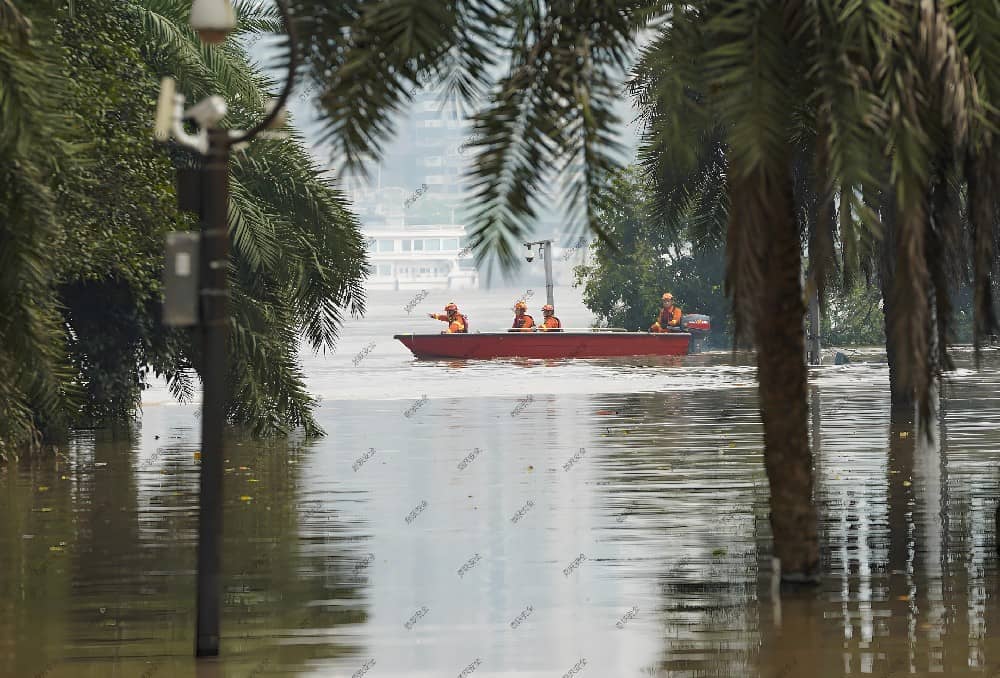 Powerful motor, long-distance sewage discharge, high-lift submersible sewage pump