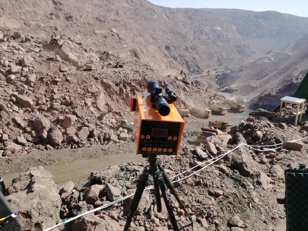 Dual Carbon Goals Drive Innovation: Displacement Monitors Empower Slope Safety