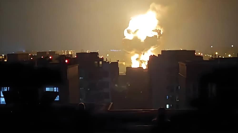 成都市双流区小型燃油车爆燃事件：无人员伤亡，事故原因调查中