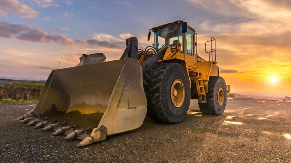 装载机,工程建设与灾害救援中的多面能手