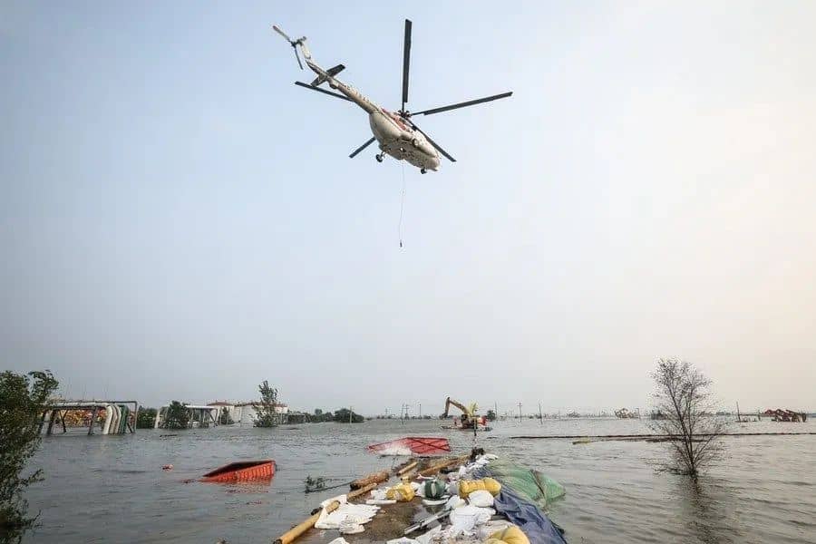 堤坝决口快速沉箱：洪水来袭时的坚强屏障