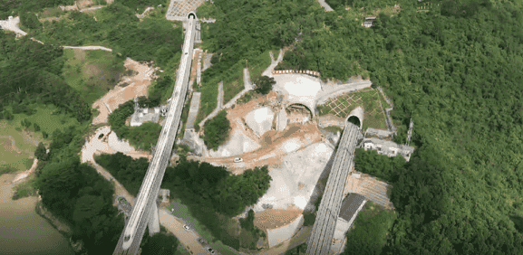 深圳宝安区发生施工坍塌事故 13人失联 救援紧张进行中