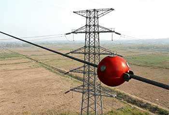 高压线防外破智能警示球：抗恶劣环境，轻量化安装降低运维成本