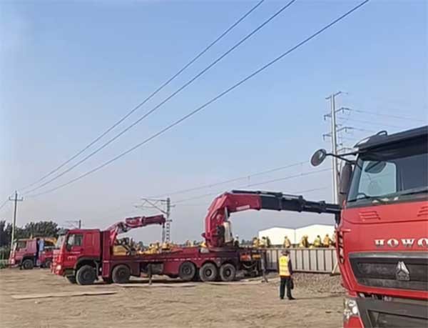 吊车碰线车毁人亡别侥幸，一台防触电装置规避全线施工隐患
