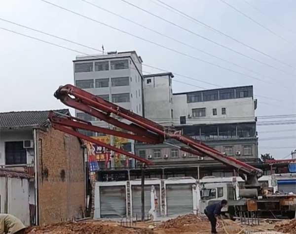 高压隐患难预判？智能警示球主动拦停近线施工