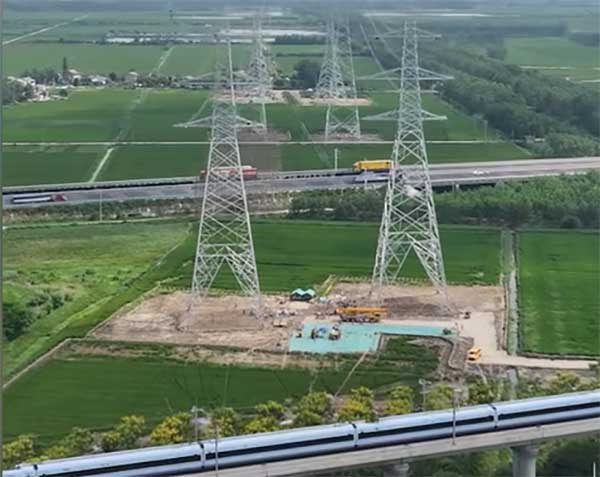 树障、挖机破坏线路难预判？三跨视频监测提前拦截隐患